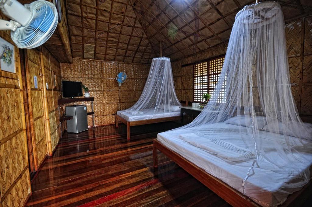 Villa De Pico Highland Beach Resort Puerto Galera Phòng bức ảnh